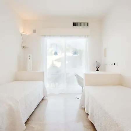 Sleeps 5 Pool Air Con Wifi T636554 Corralejo
