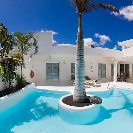 Sleeps 5 Pool Air Con Wifi T636554 Villa Corralejo