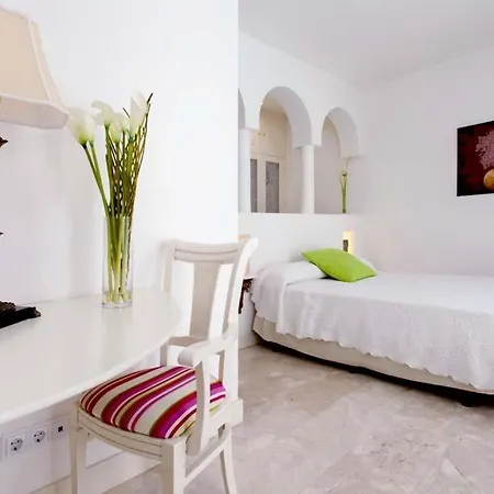 Sleeps 5 Pool Air Con Wifi T636554 * Corralejo